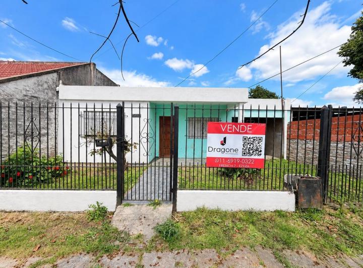 Casa · 66m² · 3 Ambientes · 2 Cocheras