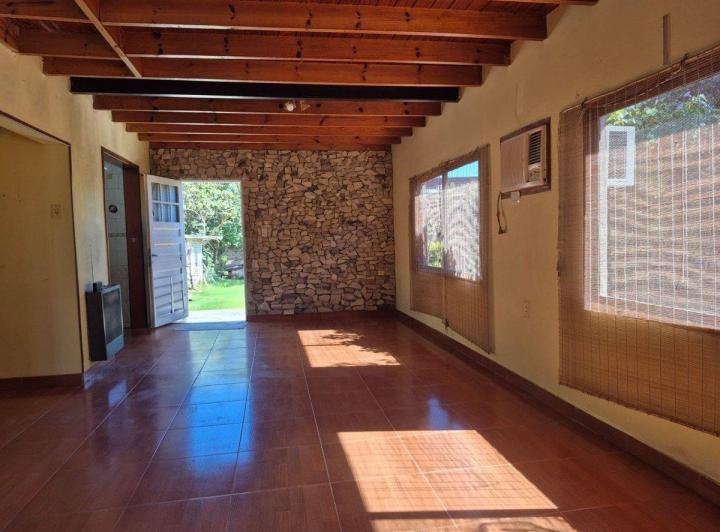 Casa · 224m² · 6 Ambientes · 2 Cocheras