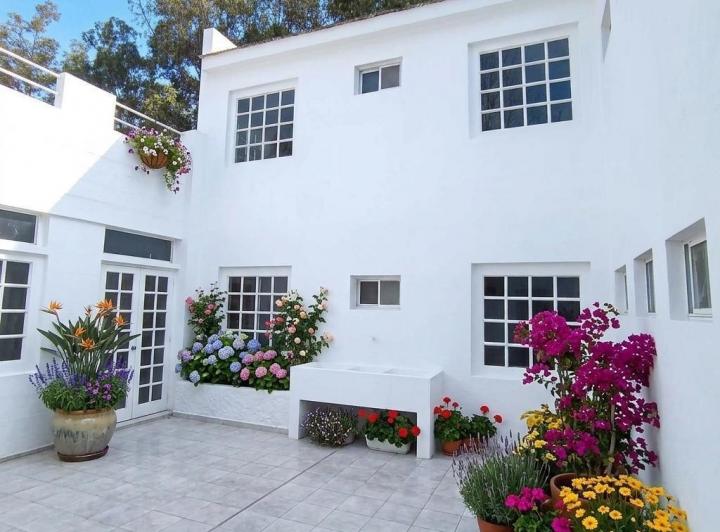 Casa · 550m² · 10 Ambientes · 3 Cocheras