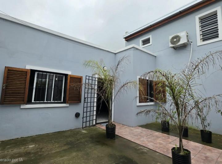 Casa · 120m² · 6 Ambientes · 1 Cochera