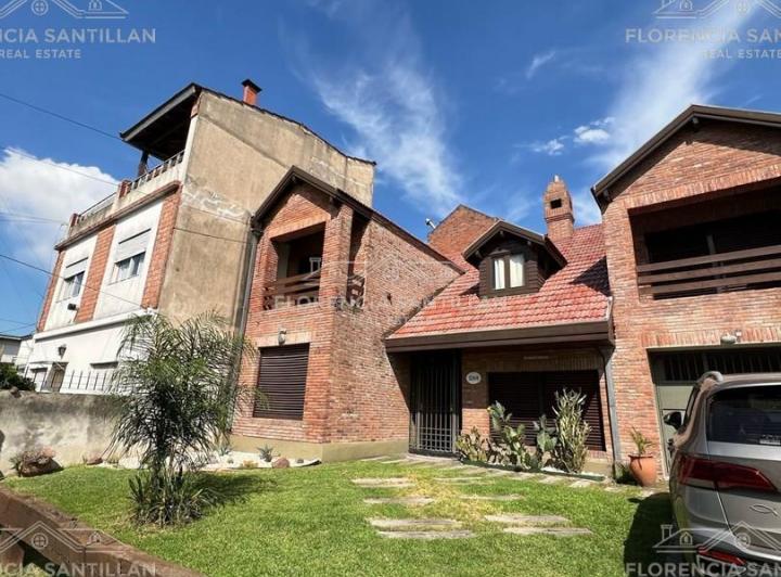 Casa · 340m² · 5 Ambientes · 1 Cochera