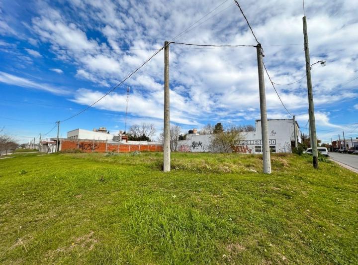 Terreno · 379m²