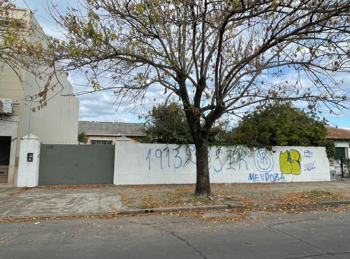 Terreno · 700m²