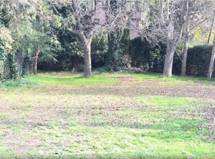 Terreno · 596m²