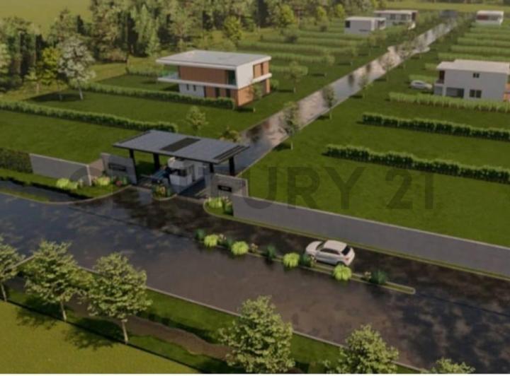 Terreno · 600m²