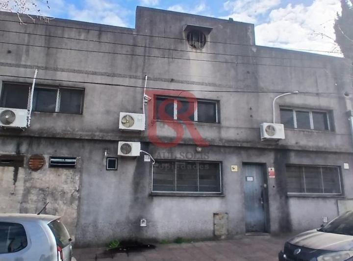 Bodega-Galpón · 848m²