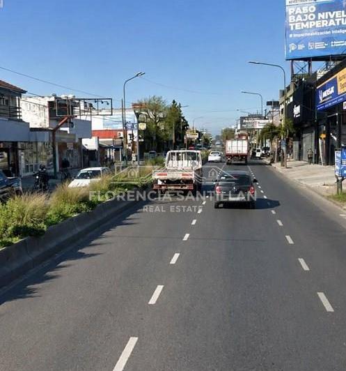 Local comercial · 1500m²