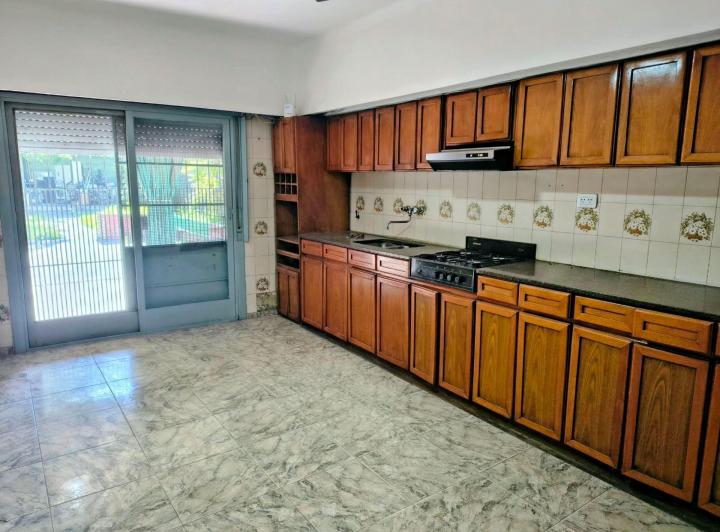 Casa · 120m² · 4 Ambientes · 1 Cochera