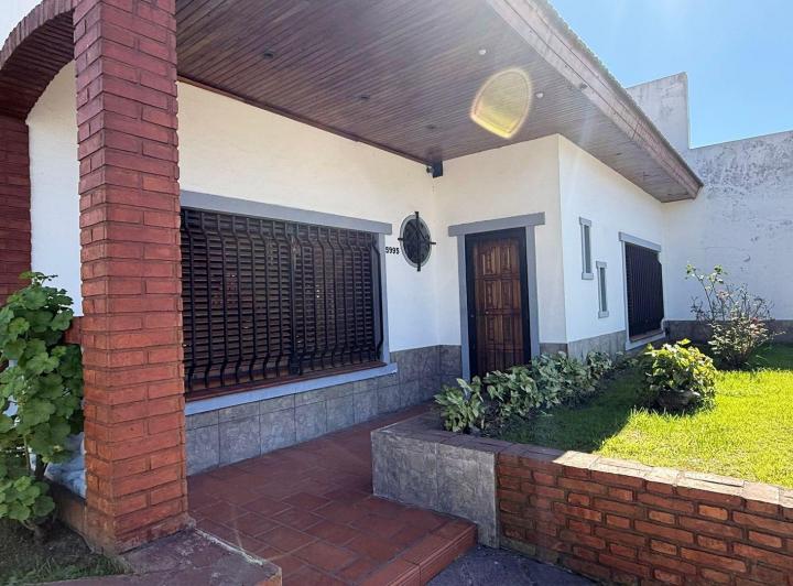 Casa · 152m² · 4 Ambientes · 2 Cocheras