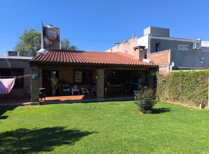 Casa · 165m² · 5 Ambientes · 1 Cochera