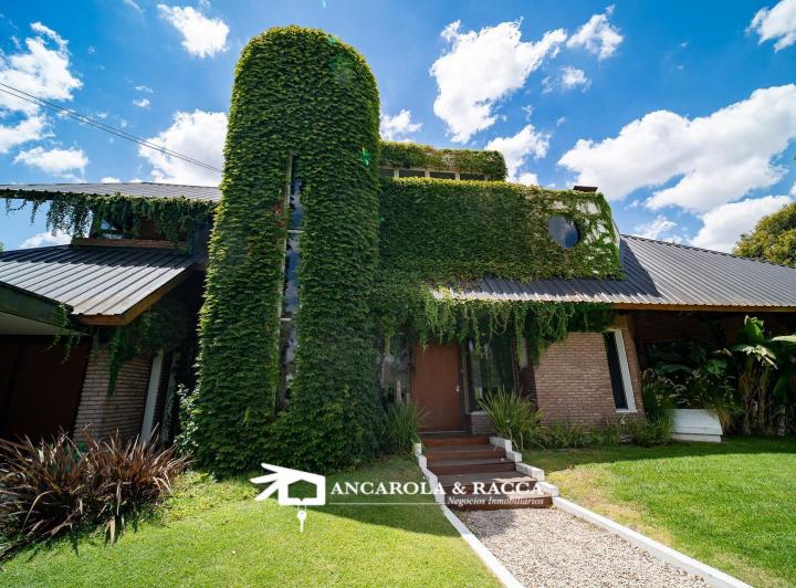 Casa · 500m² · 7 Ambientes · 7 Cocheras