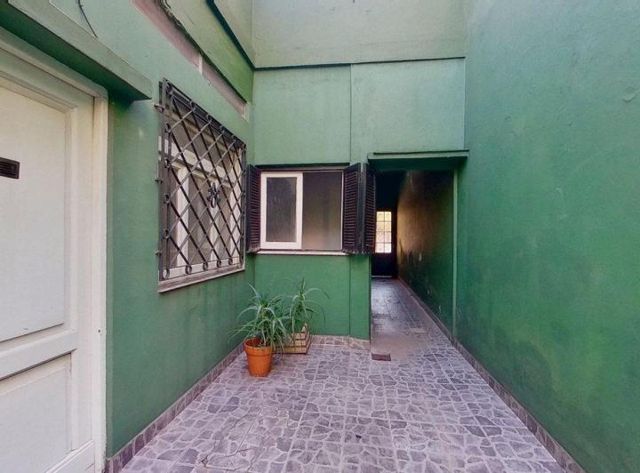 Casa · 174m² · 8 Ambientes · 1 Cochera