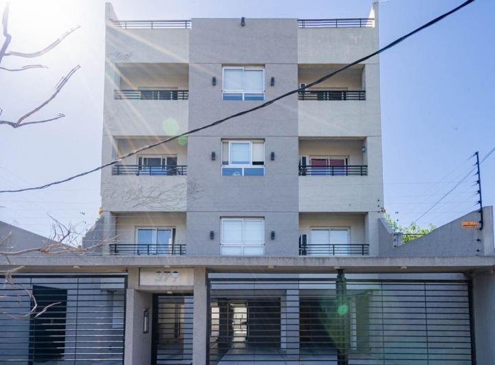 Departamento · 40m² · 2 Ambientes · 1 Cochera