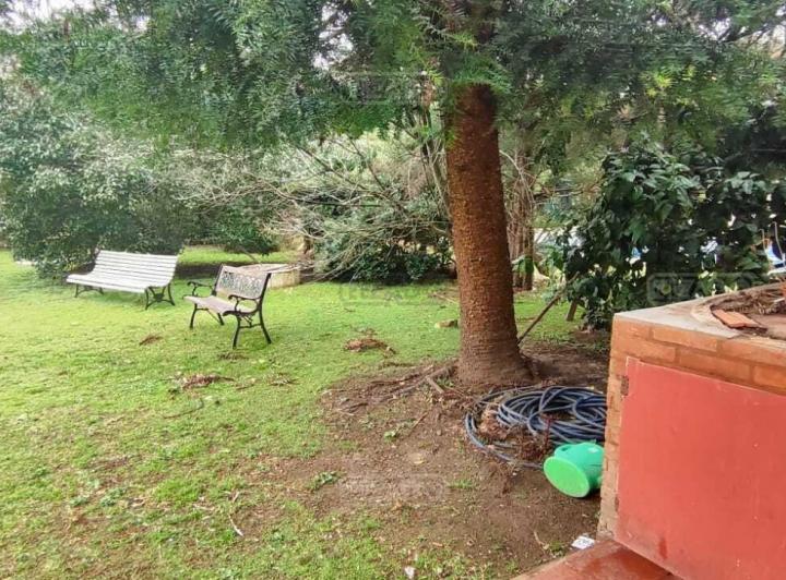 Terreno · 916m²