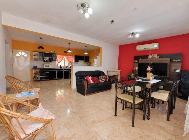 PH · 143m² · 3 Ambientes · 4 Cocheras