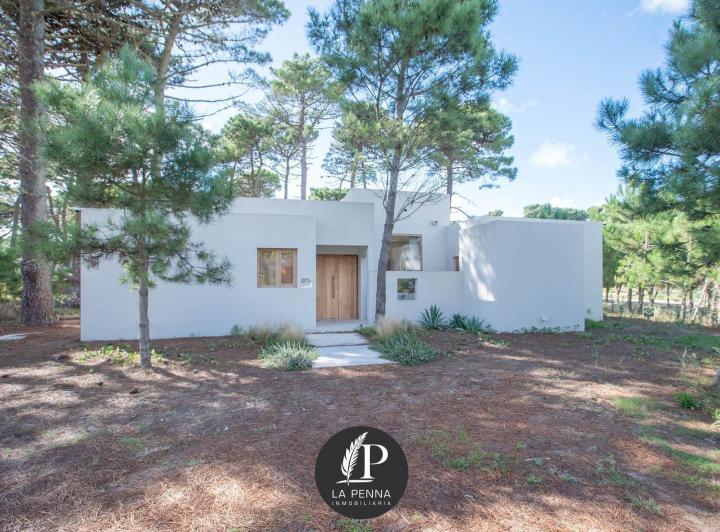 Casa · 159m² · 4 Ambientes · 1 Cochera