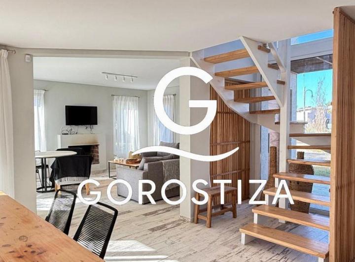 Casa · 160m² · 5 Ambientes