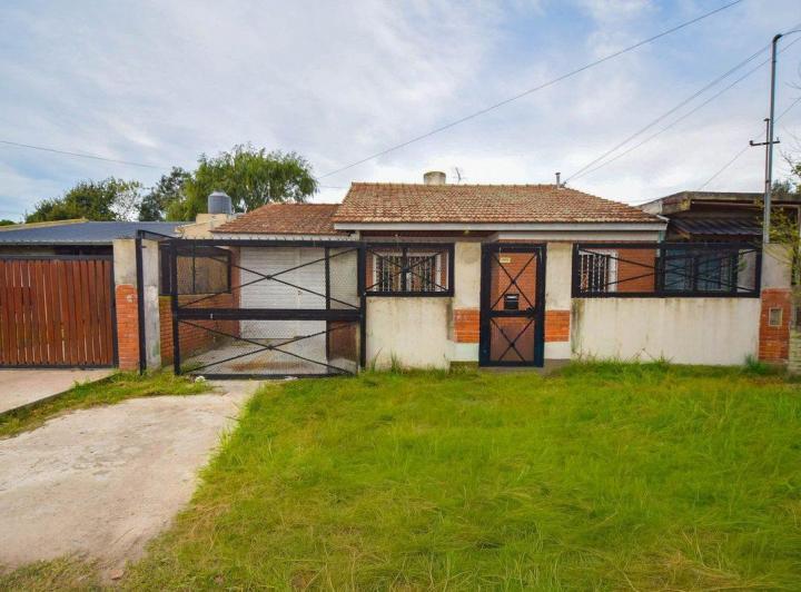 Casa · 110m² · 4 Ambientes · 1 Cochera