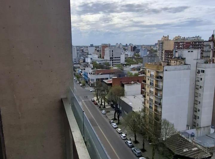 Departamento · 80m² · 2 Ambientes · 1 Cochera
