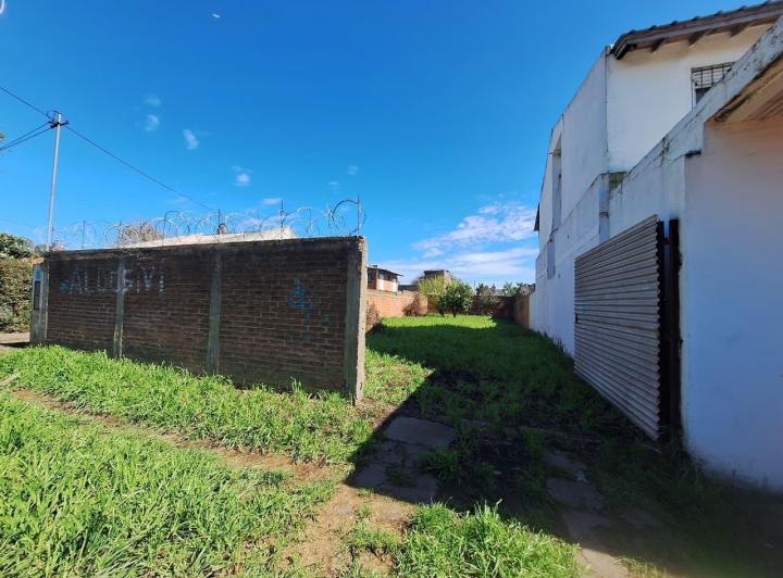 Terreno · 330m²