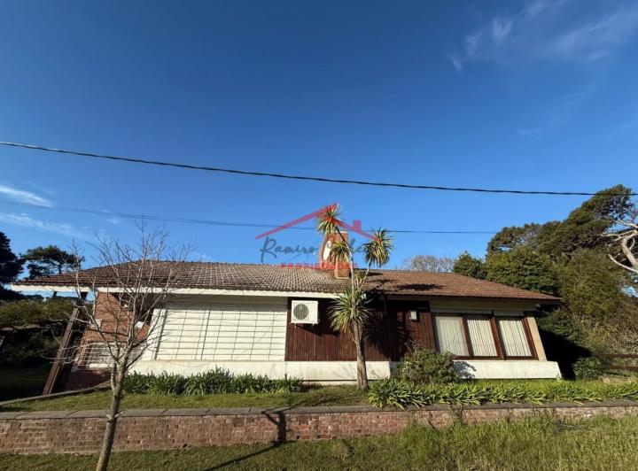 Casa · 120m² · 5 Ambientes · 1 Cochera