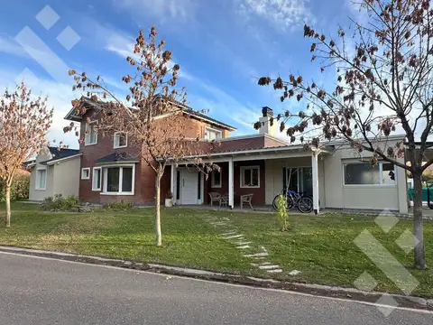 Casa en Venta en Neuquén, Confluencia