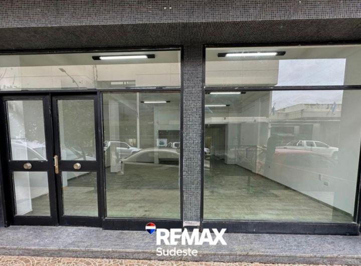 Local comercial · 115m²
