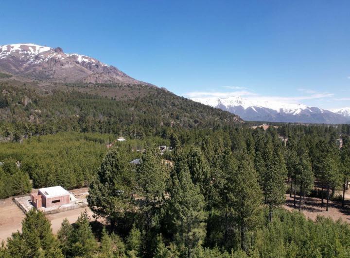 Terreno · 1069m²