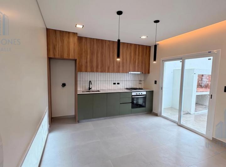 Casa · 90m² · 3 Ambientes · 1 Cochera