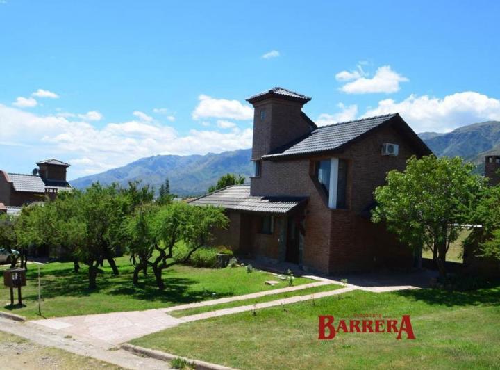 Casa · 91m² · 4 Ambientes · 1 Cochera