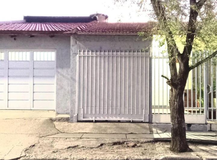 Casa · 120m² · 5 Ambientes · 2 Cocheras