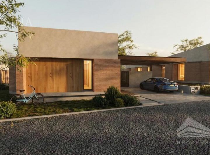 Casa · 275m² · 5 Ambientes · 2 Cocheras