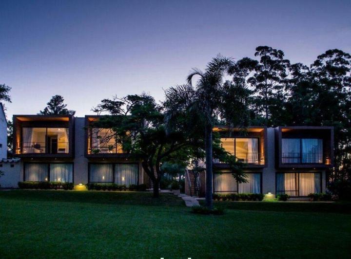 Hotel · 700m²