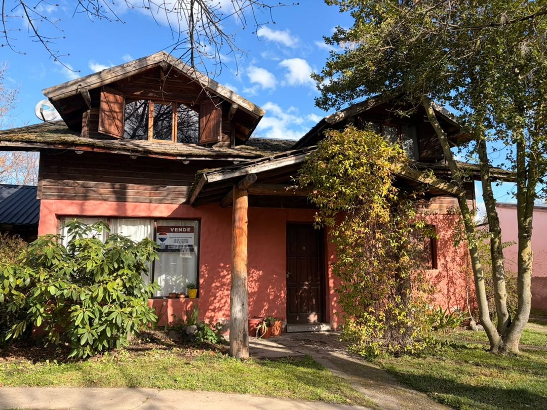 Viví la Patagonia Amplia Casa Familiar El Hoyo