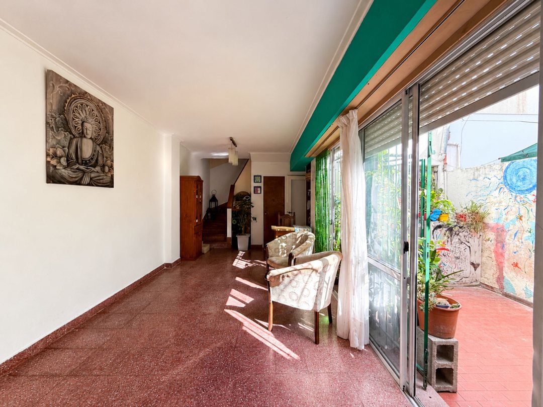 CASA DOS DORMITORIOS EN VENTA EN LA PLATA