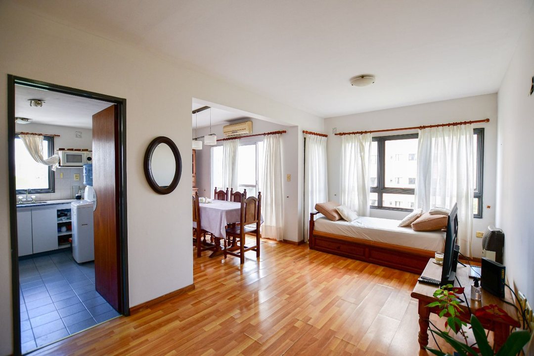 Venta de Departamento 2 dormitorios y cochera.