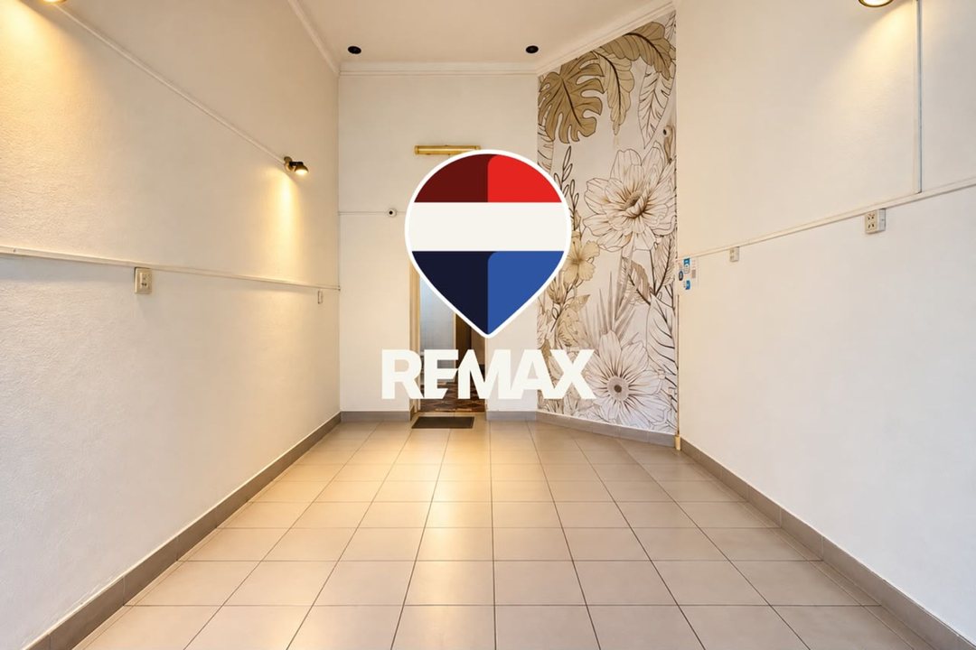 ALQUILER LOCAL COMERCIAL A LA CALLE MICROCENTRO