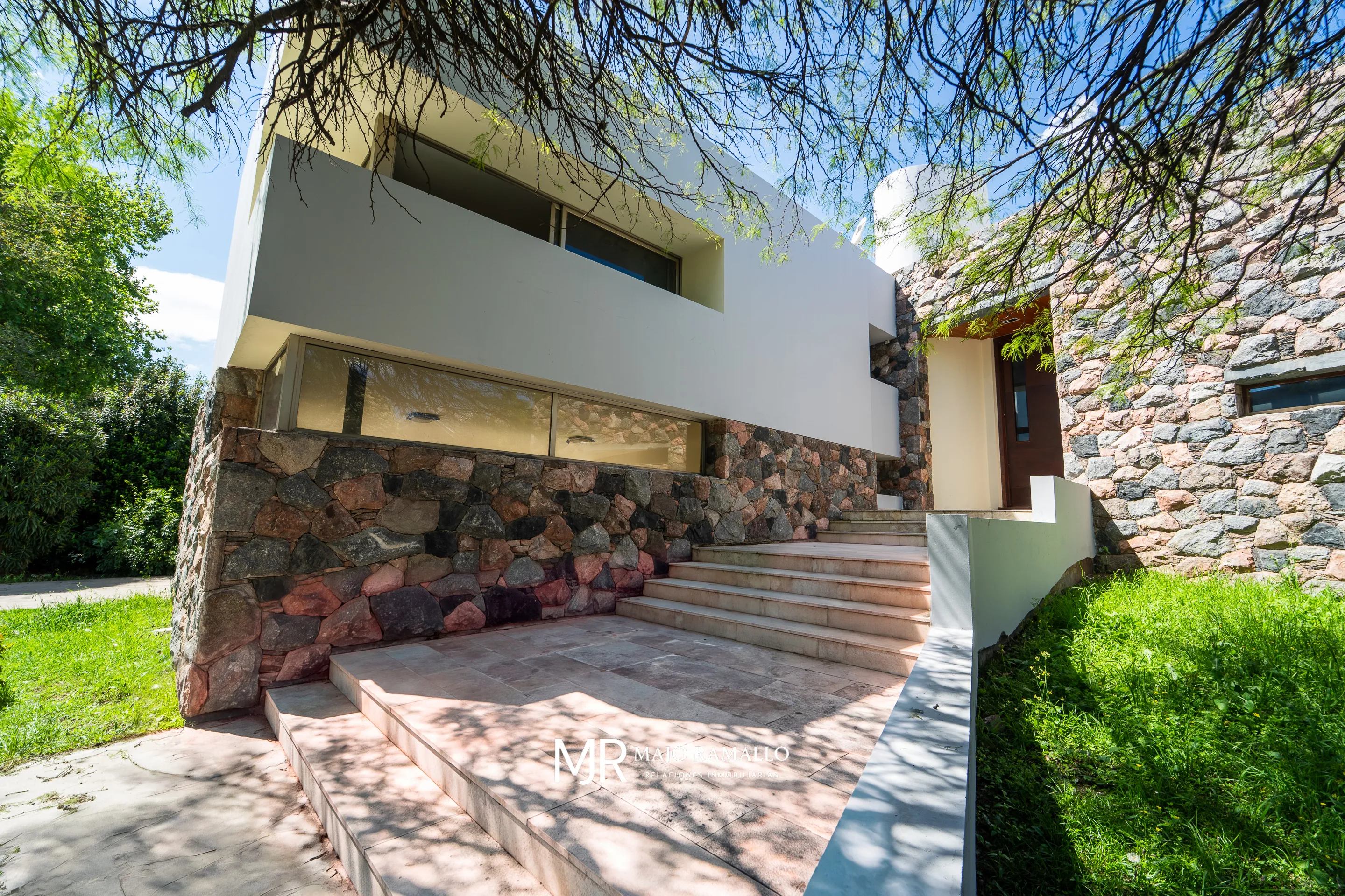 Casa de categoría en Venta | Lomas de la Carolina