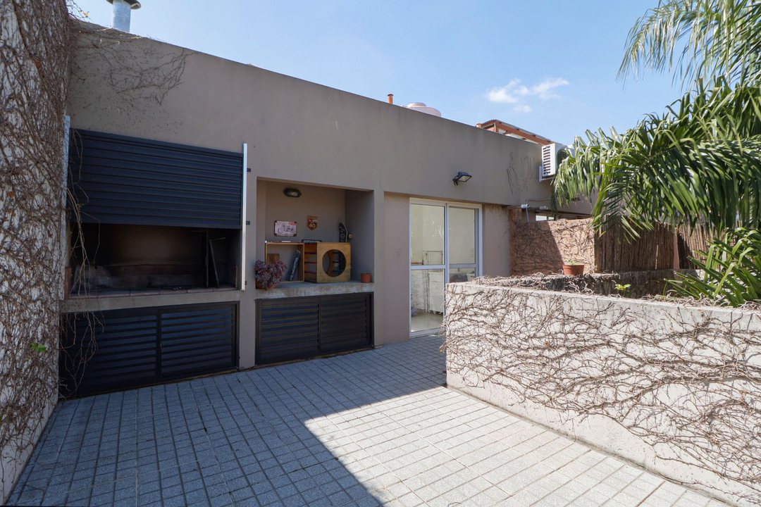 VENTA PH TRIPLEX 3 AMB PATIO Y TERRAZA - CABALLITO