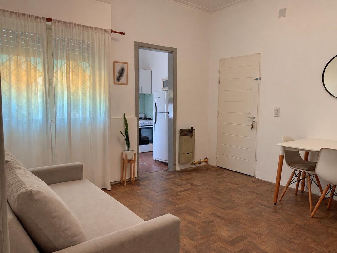 PH de 3 ambientes con dos patios y sin expensas