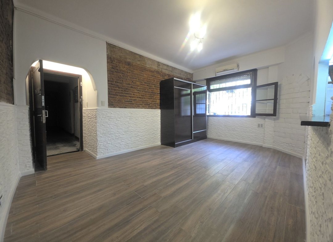 Alquiler 1 ambiente P.B .Impecable! Caballito