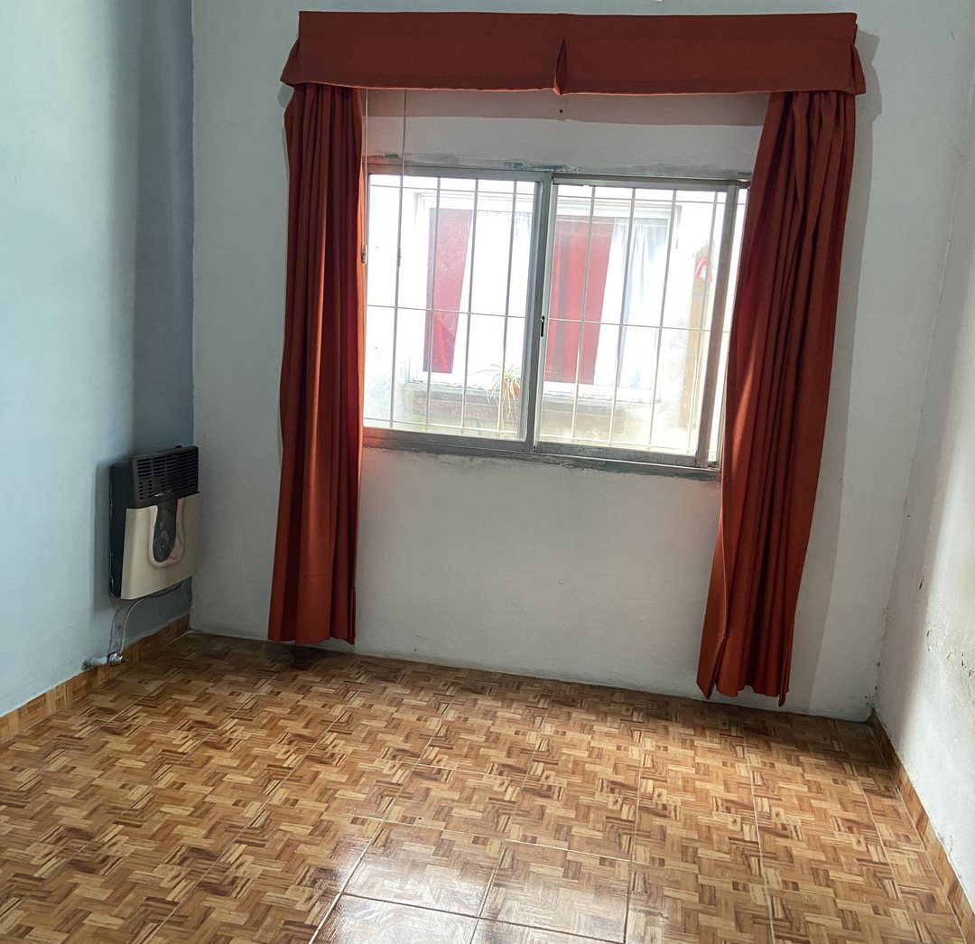Alquiler 2 Ambientes PB - W. Morris - sin Expensas