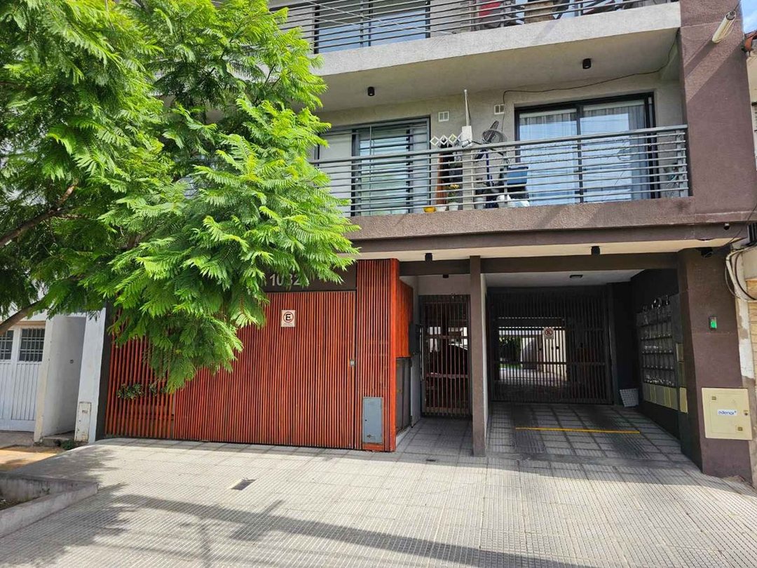 VENTA DEPARTAMENTO 2 AMBIENTES BALCON MORON NORTE
