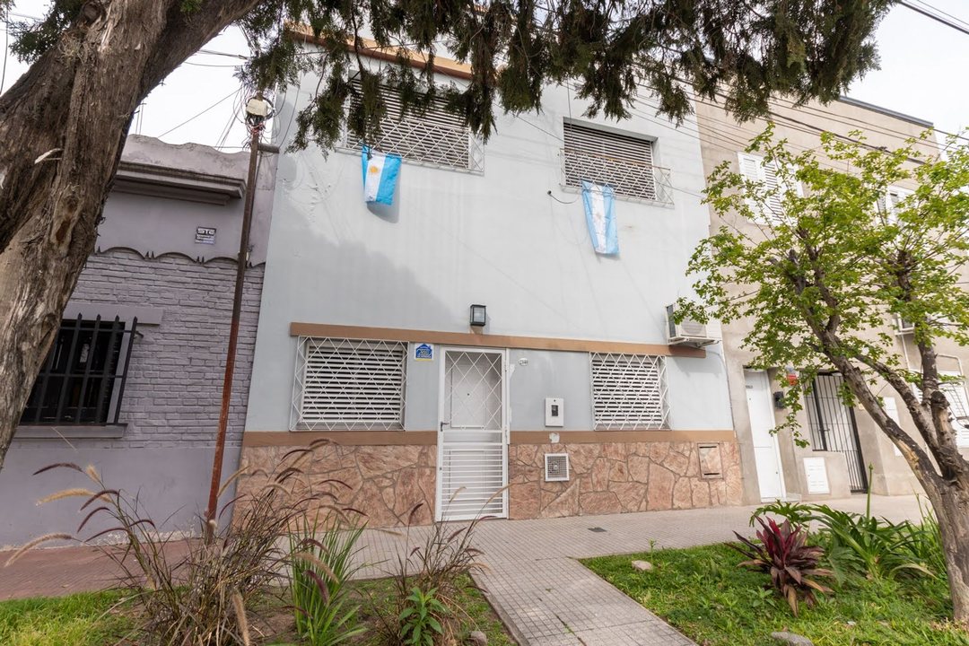 EN VENTA CASA 3 DORMITORIOS Bº FOMENTO 9 DE JULIO