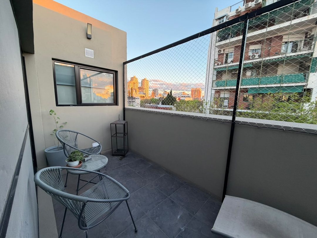 DEPARTAMENTO 5 AMBIENTES CABALLITO TERRAZA COCHERA