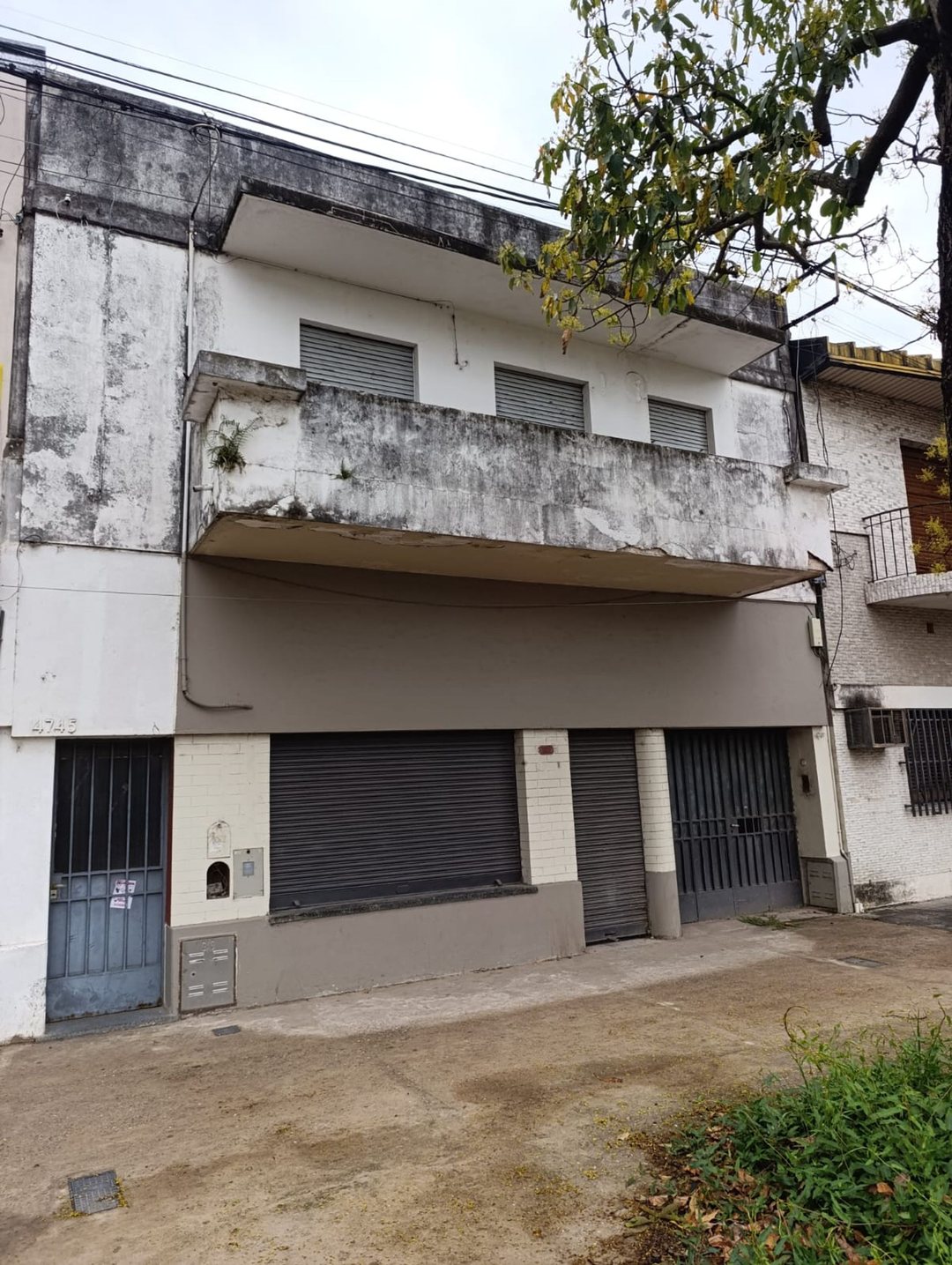 VENTA PH AV. LOPEZ Y PLANES , SANTA FE.