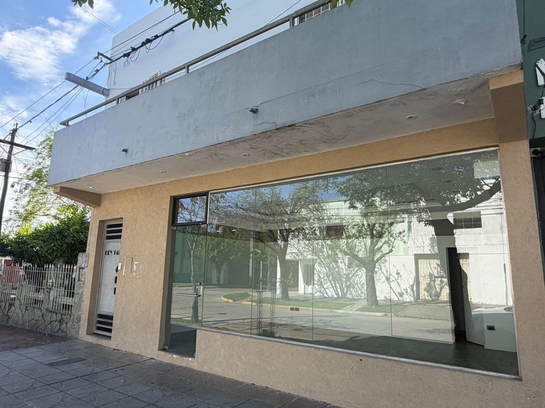 Se alquila local  comerial en Reconquista