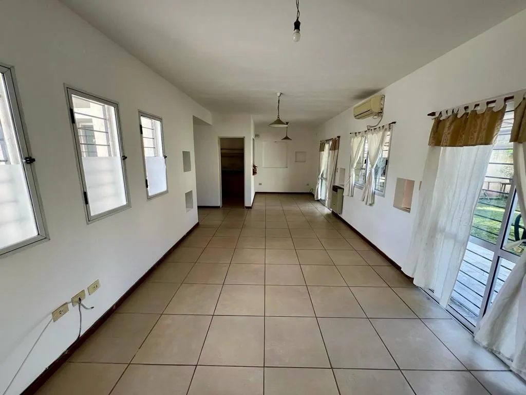 DÚPLEX DE 2 DORM - PATIO CON ASADOR Y COCHERA - APTO CREDITO