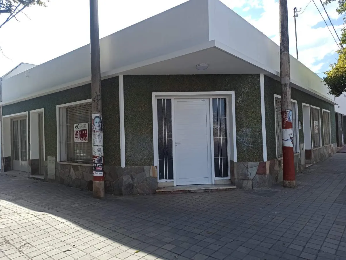 ALQUILER - ALTA CÓRDOBA - 2 DORM. LIV-COM. COC-COM, COCHERA - TODO PLANTA BAJA
