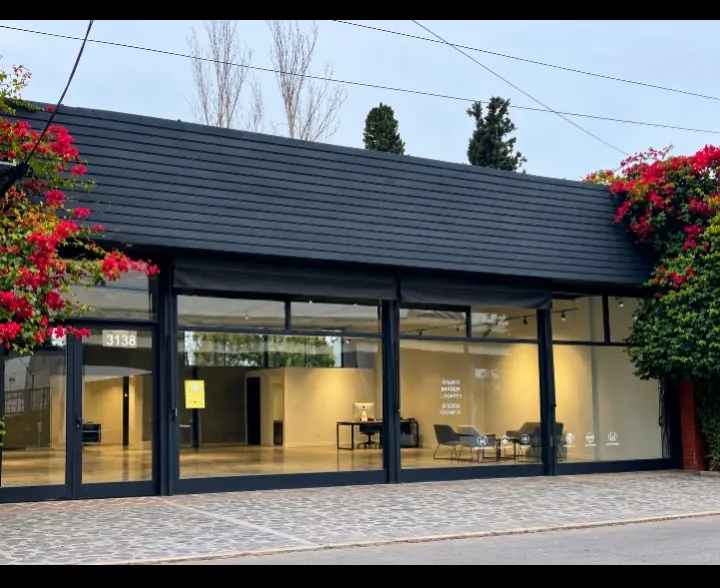 Excelente local comercial 280m2 frente a Shell 5 esquinas